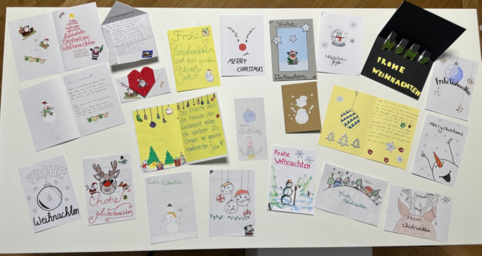 "Schülerinnen und Schüler verbreiten vorweihnachtliche Freude“ - Weihnachtskartenaktion des Arbeitskreises Schule ohne Rassismus